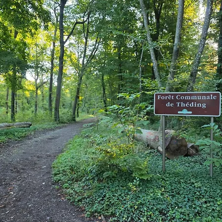 Detendez-vous Au Village De Theding