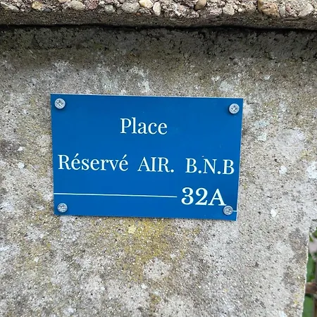 Detendez-vous Au Village De *