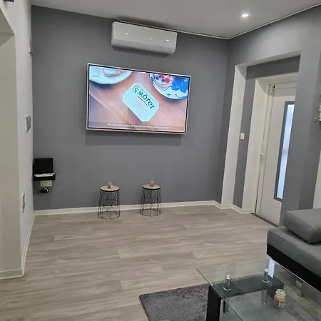 Detendez-vous Au Village De Nyaraló Theding