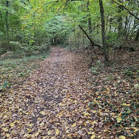 Nyaraló Detendez-vous Au Village De *